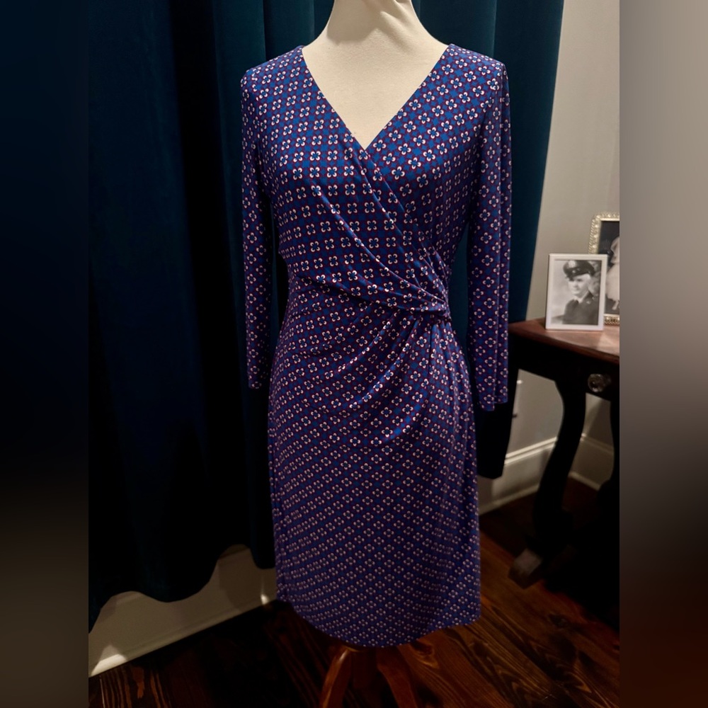 White House Black Market Blue and Red Geometric Long Sleeve Dress